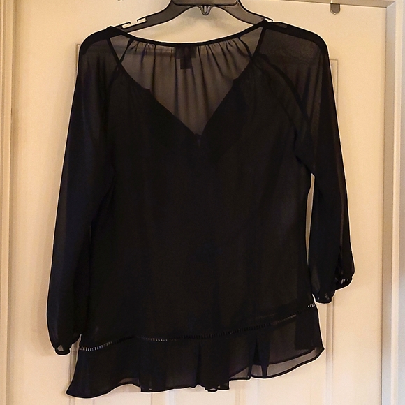 ❤️ Worthington size medium sheer black button-up blouse - Picture 5 of 5